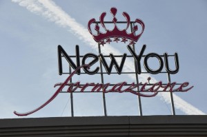 gallery_insegne_newyou_01